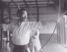 Kyudo - die Kunst des Bogenschiessens
