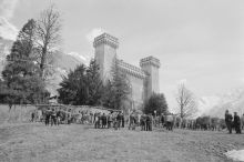 Cattle market at Castle Castelmur