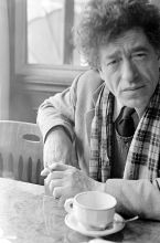 Giacometti im Café an der Rue Alesia, wo er morgens stets den Kaffee trank